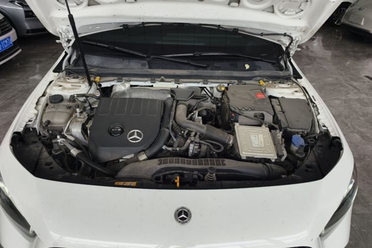 Used Mercedes-Benz A-Class 2022 Revised Version A 200 L Sport Sedan Fashionable Style Engine Bay