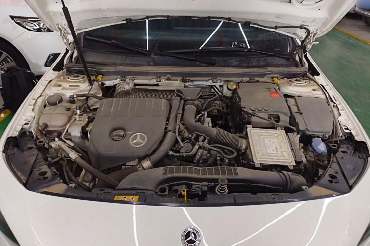 Used Mercedes-Benz A-Class 2022 Revised Version A 200 L Sport Sedan Fashionable Style Engine Bay