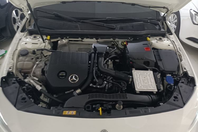 Used Mercedes-Benz A-Class 2022 Revised Version A 200 L Sport Sedan Fashionable Style Engine Bay