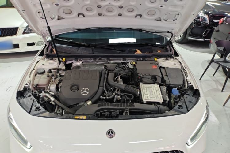 Used Mercedes-Benz A-Class 2022 Revised Version A 200 L Sport Sedan Fashionable Style Engine Bay