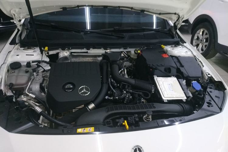 Used Mercedes-Benz A-Class 2022 Revised Version A 200 L Sport Sedan Fashionable Style Engine Bay