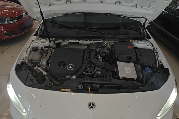 Used Mercedes-Benz A-Class 2022 Revised Version A 200 L Sport Sedan Fashionable Style Engine Bay