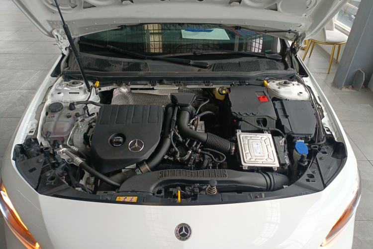 Used Mercedes-Benz A-Class 2022 Revised Version A 200 L Sport Sedan Fashionable Style Engine Bay