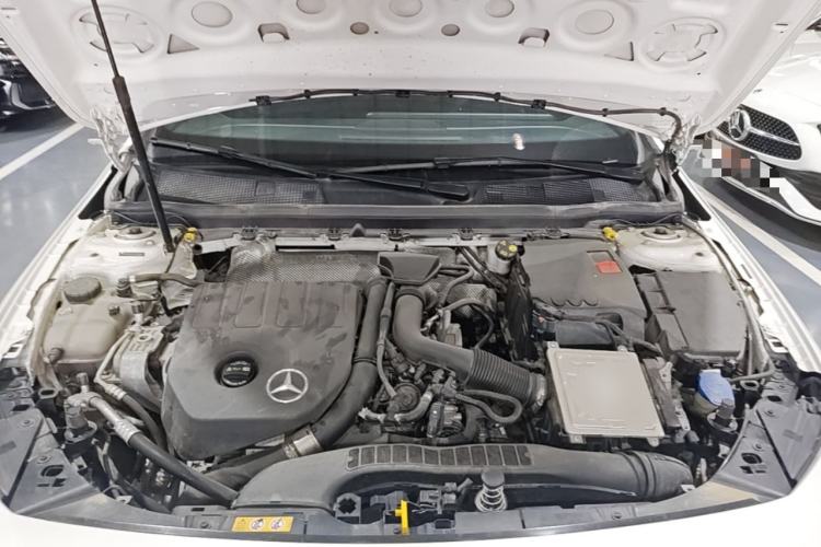 Used Mercedes-Benz A-Class 2022 Revised Version A 200 L Sport Sedan Fashionable Style Engine Bay