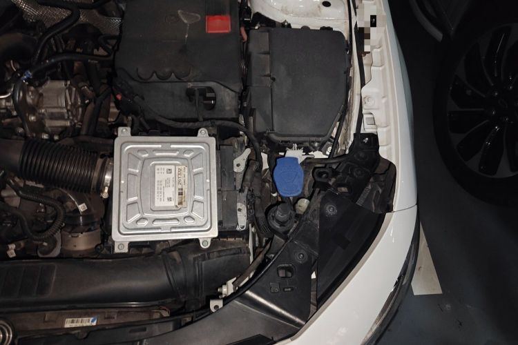 Used Mercedes-Benz A-Class 2022 A 200 L Sport Sedan Fashion Model Engine Bay Left