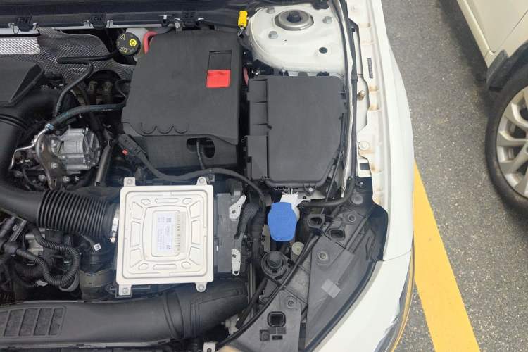 Used Mercedes-Benz A-Class 2022 Restyled A 200 L Sport Sedan Fashion Version Engine Bay Left