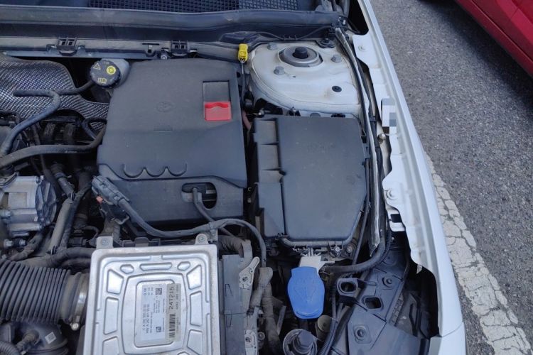 Used Mercedes-Benz A-Class 2022 Revised Version A 200 L Sport Sedan Fashionable Style Engine Bay Left