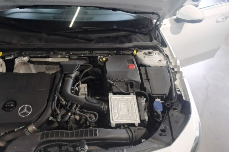 Used Mercedes-Benz A-Class 2022 Revised Version A 200 L Sport Sedan Fashionable Style Engine Bay Left