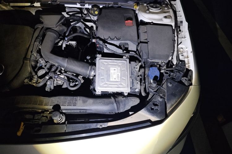 Used Mercedes-Benz A-Class 2022 Restyled A 200 L Sport Sedan Fashion Version Engine Bay Left