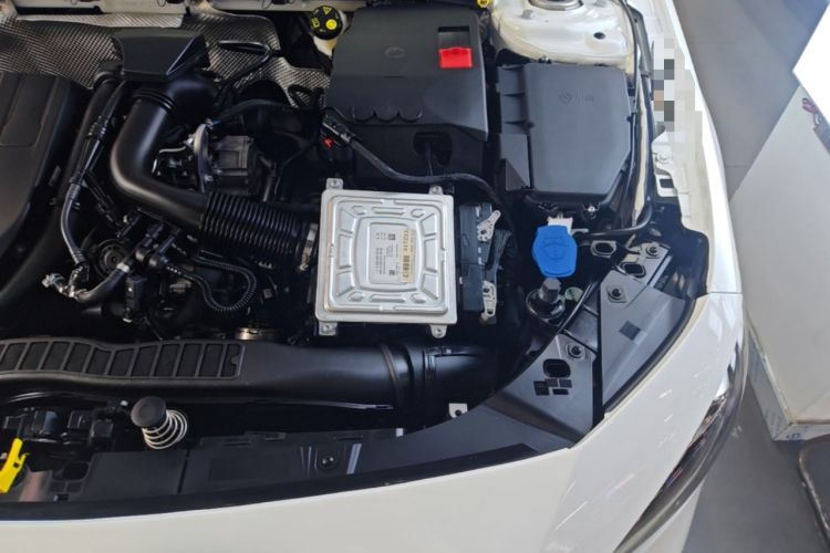Used Mercedes-Benz A-Class 2022 Revised Version A 200 L Sport Sedan Fashionable Style Engine Bay Left