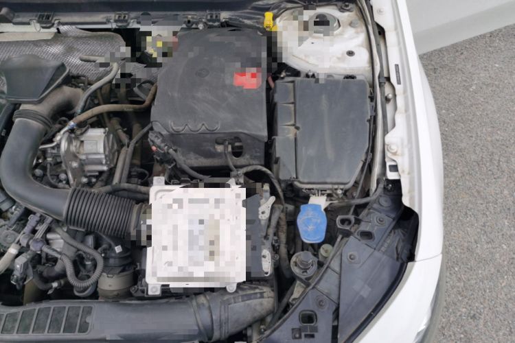 Used Mercedes-Benz A-Class 2022 A 200 L Sport Sedan Fashion Model Engine Bay Left