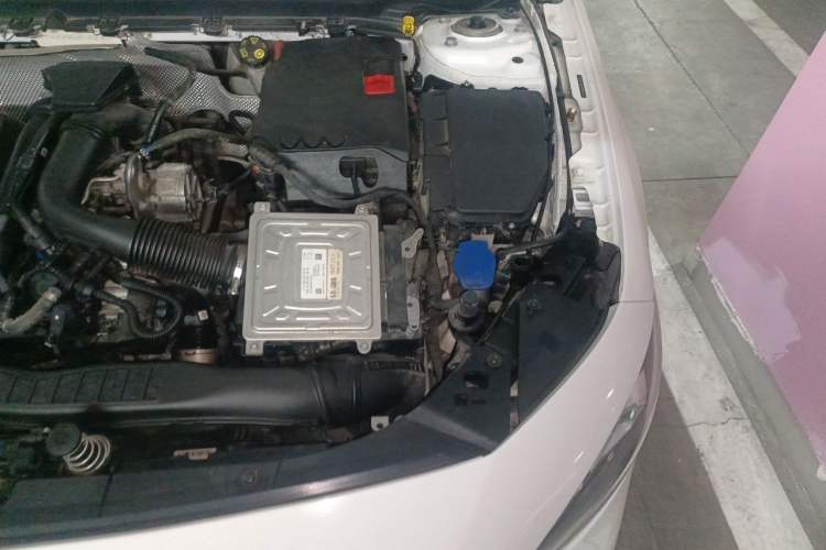 Used Mercedes-Benz A-Class 2022 Restyled A 200 L Sport Sedan Fashion Version Engine Bay Left