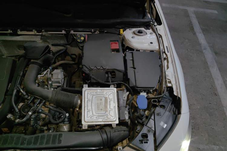 Used Mercedes-Benz A-Class 2022 A 200 L Sport Sedan Dynamic Model Engine Bay Left