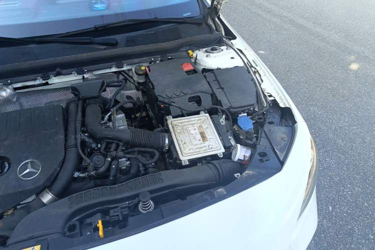 Used Mercedes-Benz A-Class 2022 A 200 L Sport Sedan Dynamic Model Engine Bay Left
