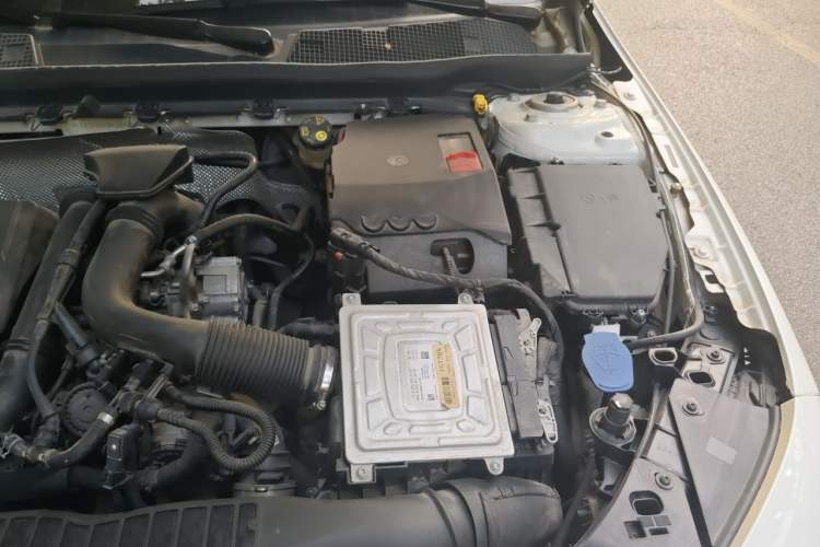 Used Mercedes-Benz A-Class 2022 A 200 L Sport Sedan Dynamic Model Engine Bay Left