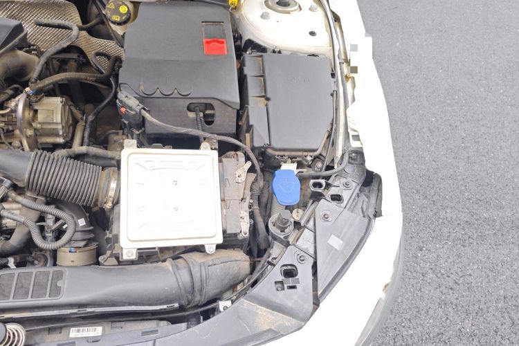 Used Mercedes-Benz A-Class 2022 Revised Version A 200 L Sport Sedan Fashionable Style Engine Bay Left