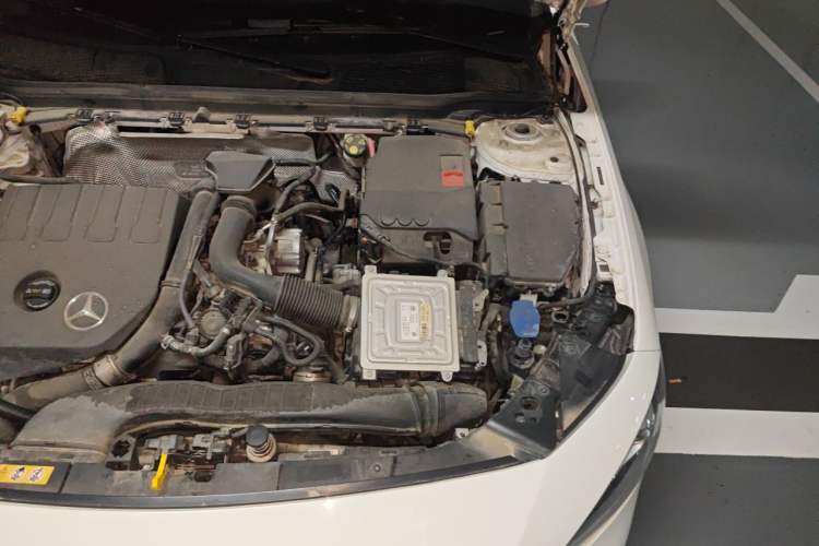 Used Mercedes-Benz A-Class 2022 A 200 L Sport Sedan Fashion Model Engine Bay Left