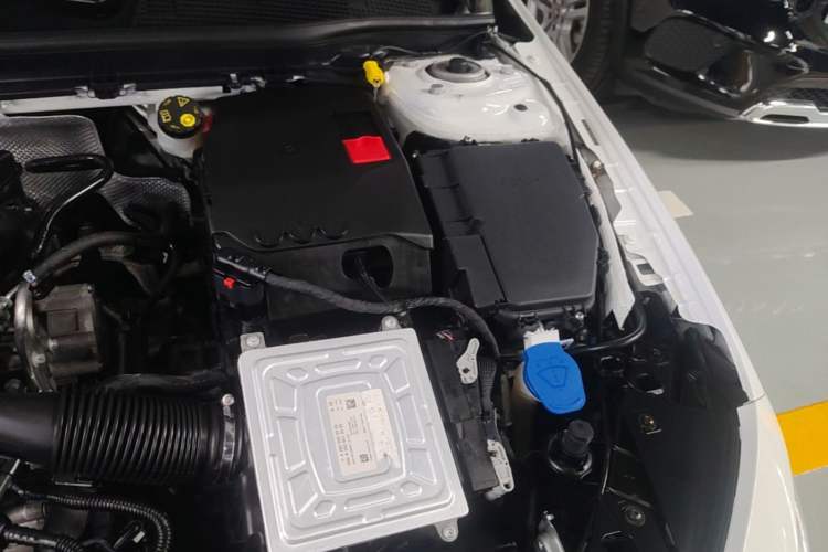 Used Mercedes-Benz A-Class 2022 A 200 L Sport Sedan Fashion Model Engine Bay Left