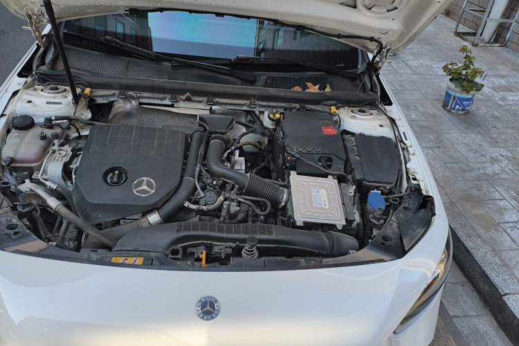 Used Mercedes-Benz A-Class 2022 A 200 L Sport Sedan Fashion Model Engine Bay Left