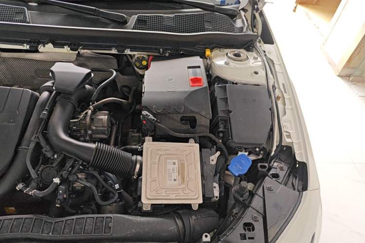 Used Mercedes-Benz A-Class 2022 A 200 L Sport Sedan Fashion Model Engine Bay Left