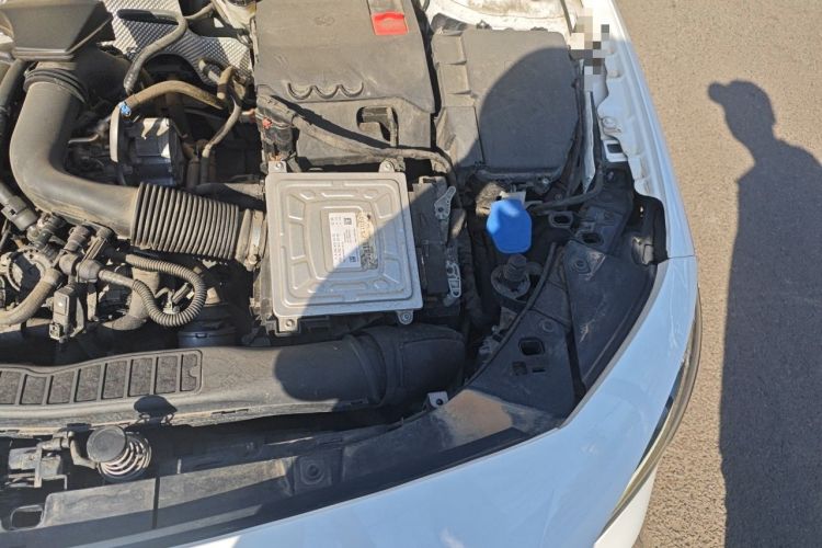 Used Mercedes-Benz A-Class 2022 Second Facelift A 200 L Sport Sedan Fashion Version Engine Bay Left