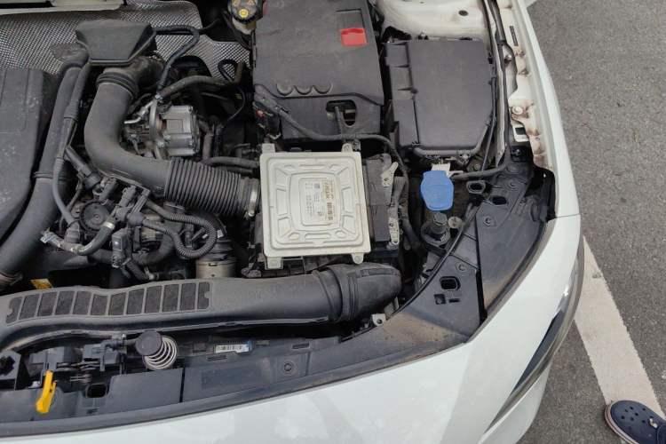 Used Mercedes-Benz A-Class 2022 A 200 L Sport Sedan Dynamic Model Engine Bay Left