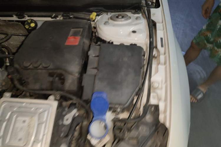 Used Mercedes-Benz A-Class 2022 A 180 L Sport Sedan Engine Bay Left