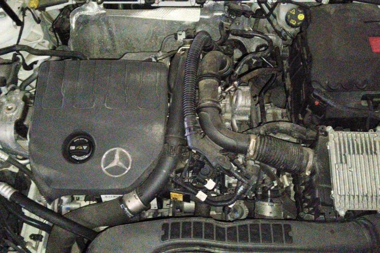 Used Mercedes-Benz A-Class 2022 Revised Version A 200 L Sport Sedan Fashionable Style Engine Bay