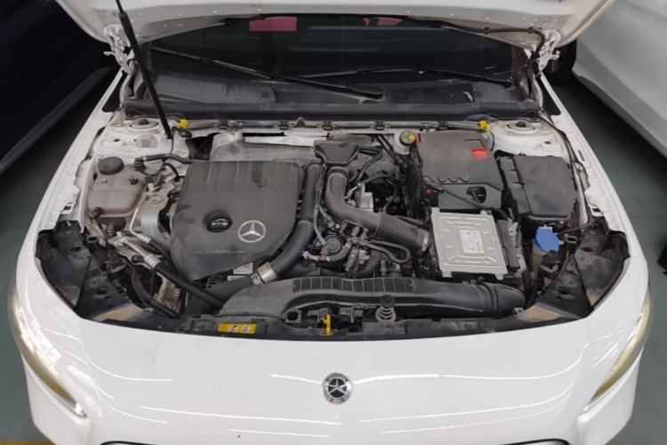 Used Mercedes-Benz A-Class 2022 Revised Version A 200 L Sport Sedan Fashionable Style Engine Bay