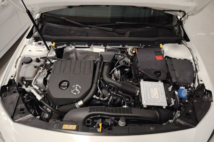 Used Mercedes-Benz A-Class 2022 Revised Version A 200 L Sport Sedan Fashionable Style Engine Bay