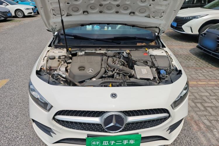Used Mercedes-Benz A-Class 2022 Revised Version A 200 L Sport Sedan Fashionable Style Engine Bay