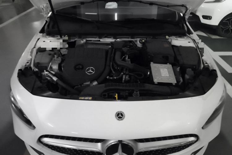Used Mercedes-Benz A-Class 2022 Revised Version A 200 L Sport Sedan Fashionable Style Engine Bay