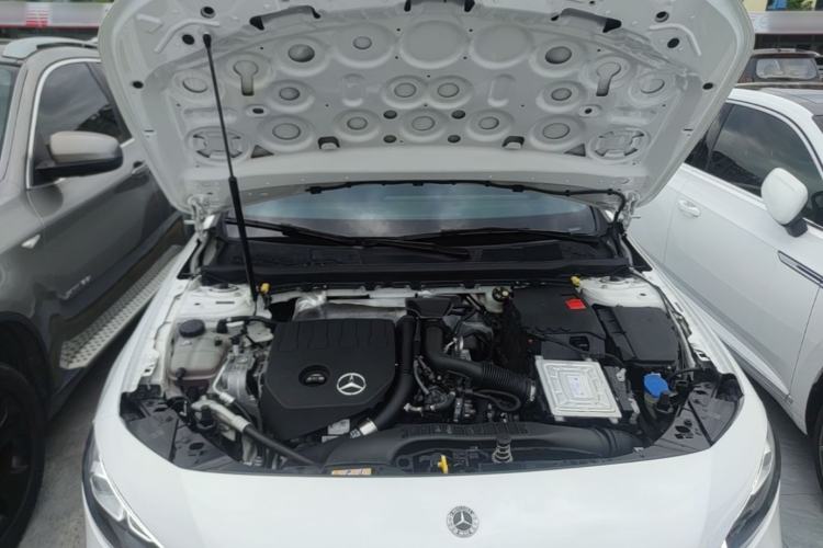Used Mercedes-Benz A-Class 2022 Revised Version A 200 L Sport Sedan Fashionable Style Engine Bay