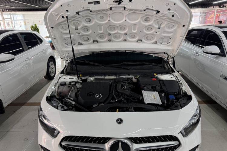 Used Mercedes-Benz A-Class 2022 Restyled A 200 L Sport Sedan Fashion Version Engine Bay