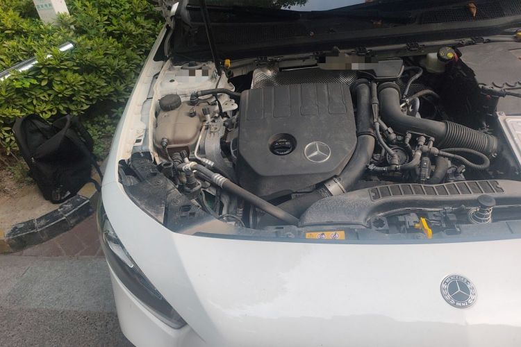 Used Mercedes-Benz A-Class 2022 Revised Version A 200 L Sport Sedan Fashionable Style Engine Bay Right