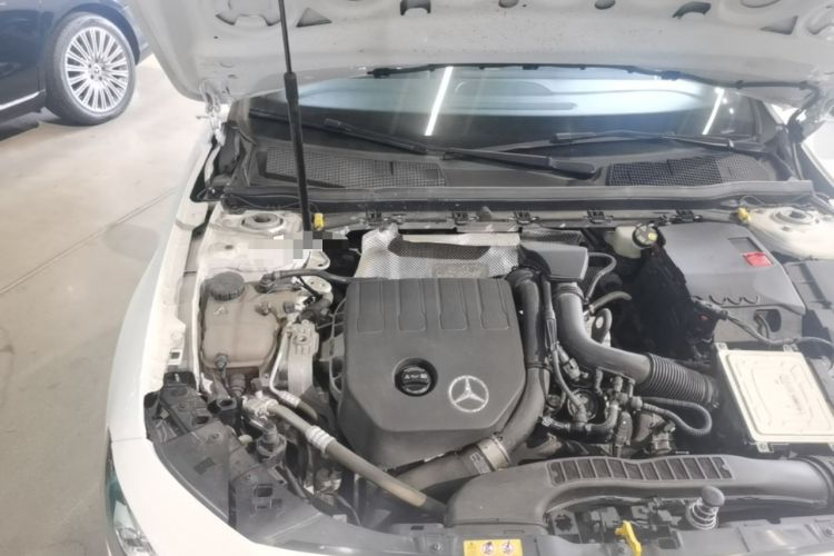 Used Mercedes-Benz A-Class 2022 Revised Version A 200 L Sport Sedan Fashionable Style Engine Bay Right