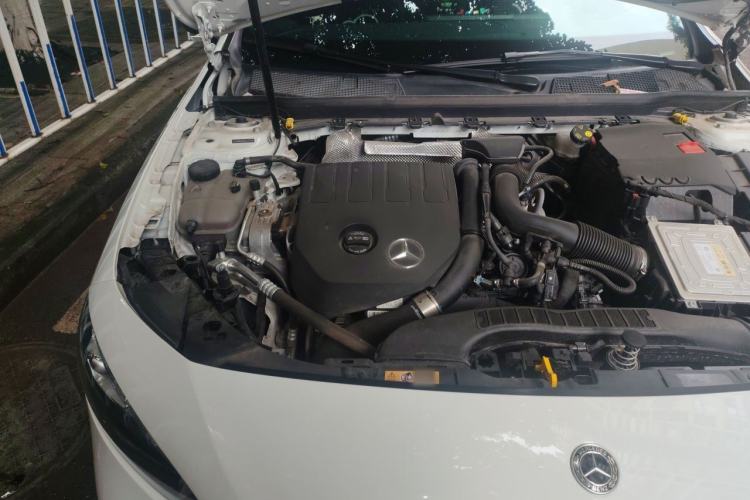 Used Mercedes-Benz A-Class 2022 Second Facelift A 200 L Sport Sedan Fashion Version Engine Bay Right