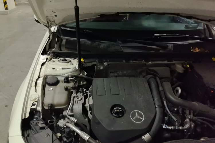 Used Mercedes-Benz A-Class 2022 Restyled A 200 L Sport Sedan Fashion Version Engine Bay Right