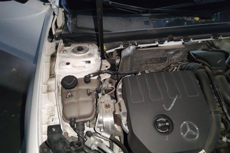 Used Mercedes-Benz A-Class 2022 Revised Version A 200 L Sport Sedan Fashionable Style Engine Bay Right