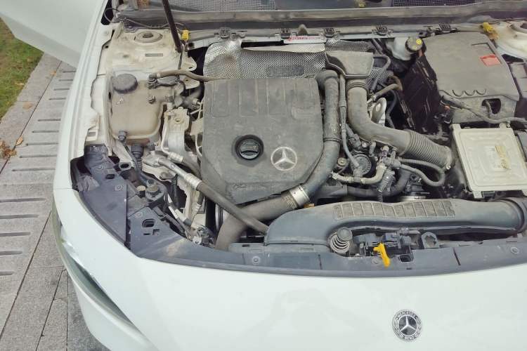 Used Mercedes-Benz A-Class 2022 Restyled A 200 L Sport Sedan Fashion Version Engine Bay Right