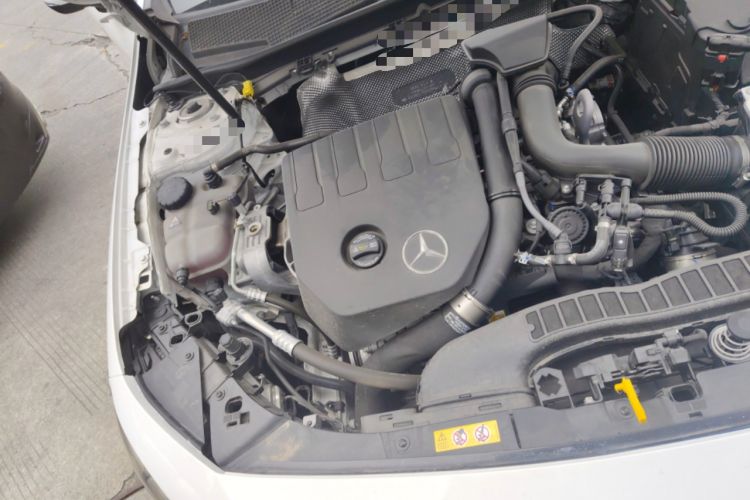 Used Mercedes-Benz A-Class 2022 Revised Version A 200 L Sport Sedan Fashionable Style Engine Bay Right