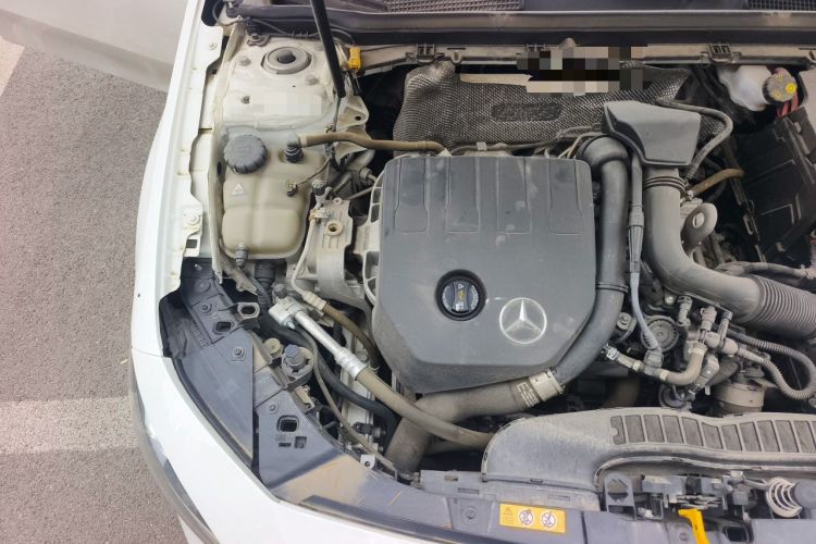 Used Mercedes-Benz A-Class 2022 Second Facelift A 200 L Sport Sedan Fashion Version Engine Bay Right