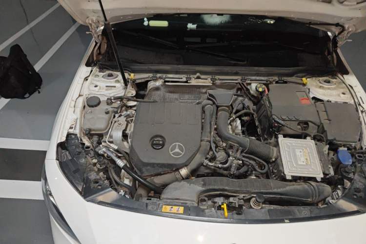 Used Mercedes-Benz A-Class 2022 A 200 L Sport Sedan Fashion Model Engine Bay Right