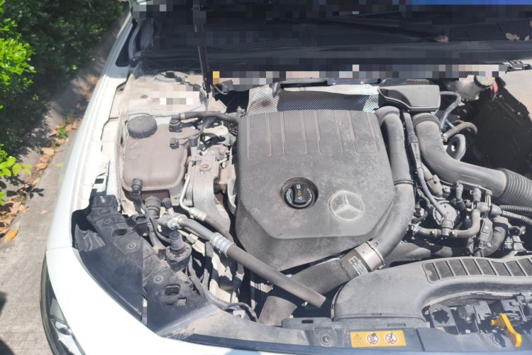 Used Mercedes-Benz A-Class 2022 Second Facelift A 200 L Sport Sedan Fashion Version Engine Bay Right