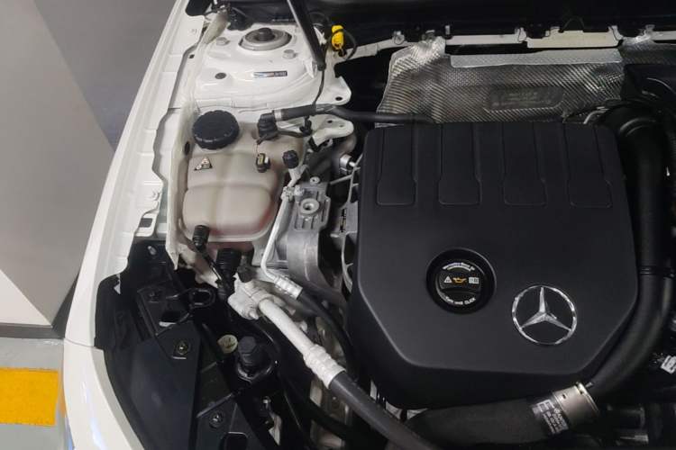 Used Mercedes-Benz A-Class 2022 A 200 L Sport Sedan Fashion Model Engine Bay Right