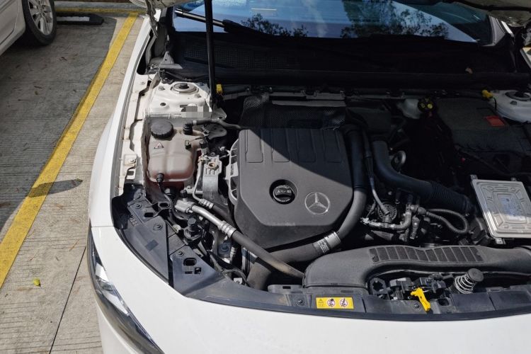 Used Mercedes-Benz A-Class 2022 Second Facelift A 200 L Sport Sedan Fashion Version Engine Bay Right