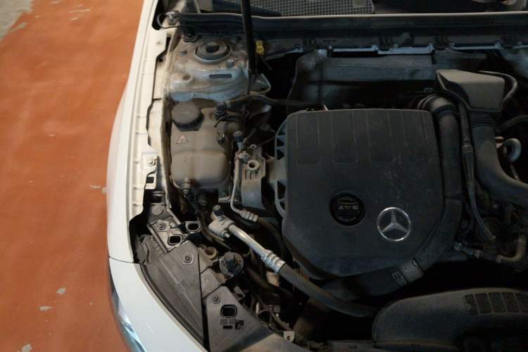 Used Mercedes-Benz A-Class 2022 Second Facelift A 200 L Sport Sedan Fashion Version Engine Bay Right