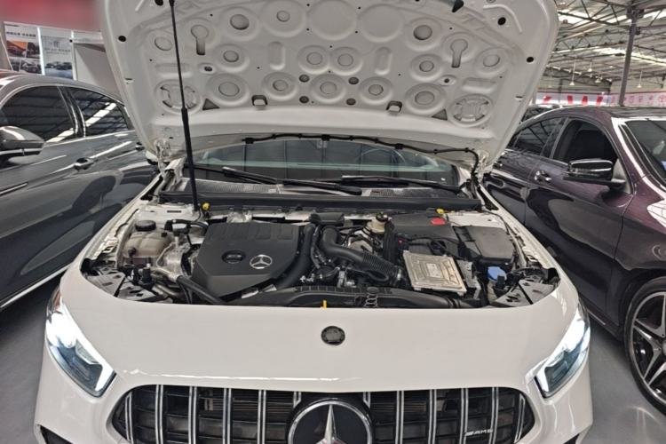 Used Mercedes-Benz A-Class 2022 Revised Version A 200 L Sport Sedan Fashionable Style Engine Bay