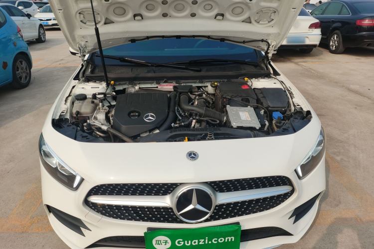 Used Mercedes-Benz A-Class 2022 Revised Version A 200 L Sport Sedan Fashionable Style Engine Bay