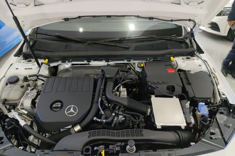 Used Mercedes-Benz A-Class 2022 Revised Version A 200 L Sport Sedan Fashionable Style Engine Bay